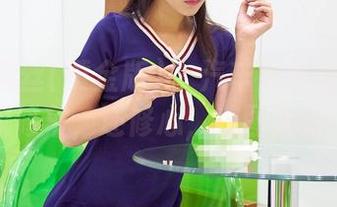 AISS爱丝(黄金版) - 汽车医生索菲：不仅修车，还修心，美图大赏！