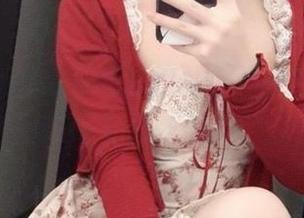 看了Bangni邦尼的白裙套图，我差点以为我的审美被重启了。