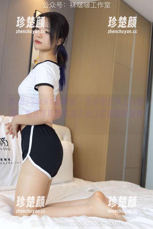BoBoSocks袜啵啵 - 当小甜豆穿上jk制服，私房写真就变成了出门买菜的时装秀！