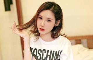 Feilin嗲囡囡 - 下载SiByl李思宁的学姐写真，警告：可能会失去自我！