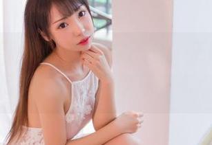 GIRLT果团网 - 挑高架天台，王婉悠高清作品集上新啦，绣球花有点迷