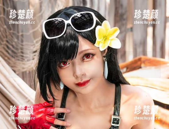 Hachi小芭粉色图包，俏皮的色调搭配，果然不按常理出牌。