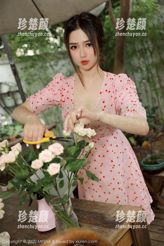 MFStar模范学院 - 奈美nana的网袜，原图带分享，难道我就一个人觉得这个搭配很绝？