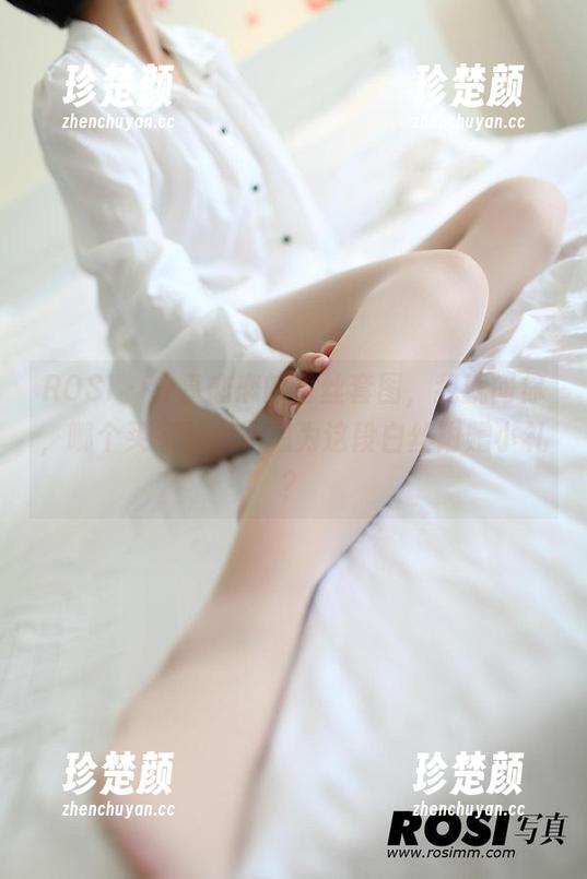 ROSI - 分享恋恋的白丝套图，我就问你，哪个买家敢说不想为这段白丝附赠小礼？