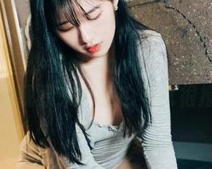 睡衣+无圣光=Sonson(손손)的最新合集，发现原来舒适也可以很撩。