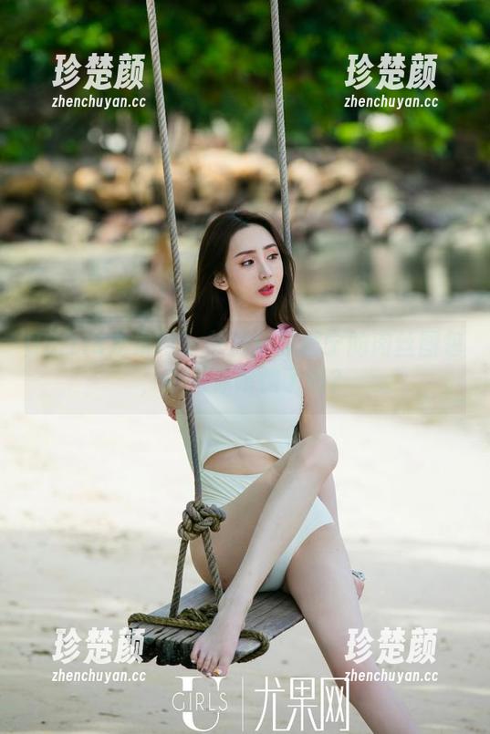 UGirls尤果网 - 补货！李思宁的肉丝图包，今天你喂饱了吗？