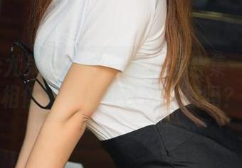 UGirls尤果网 - 白一晗私房合集——你能相信秘书也可以这么撩吗？