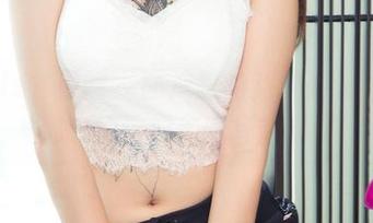 UGirls尤果网 - 图片里的赵智妍，看得我都想给这双美脚写首诗！