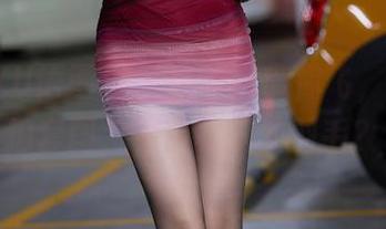 XIAOYU语画界 - 小沫琳带你飞，天使私拍套图，似曾相识的羽毛？