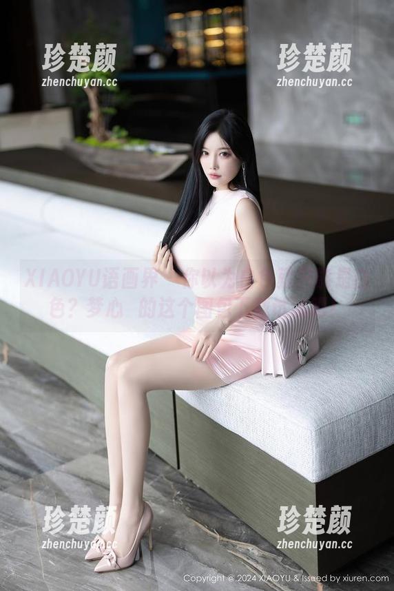 XIAOYU语画界 - 你以为白色就只能是白色？梦心玥的这个图包下载试试吧！
