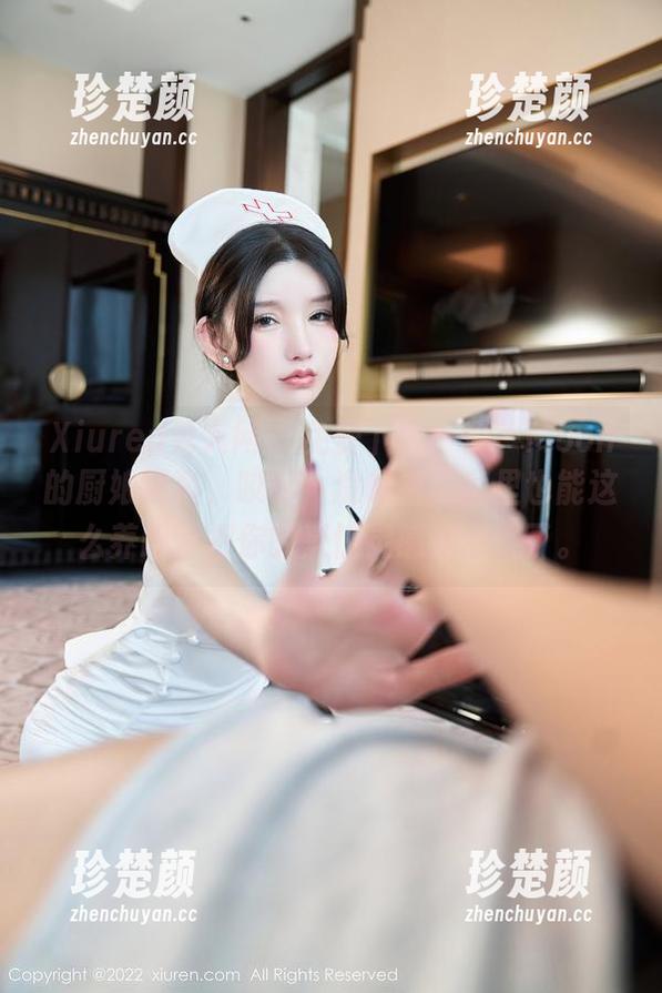 Xiuren秀人网 - 免费下载！伊一Moon的厨娘写真，哎呀，没想到厨房里也能这么养眼，把你的烹饪灵感都点燃了。