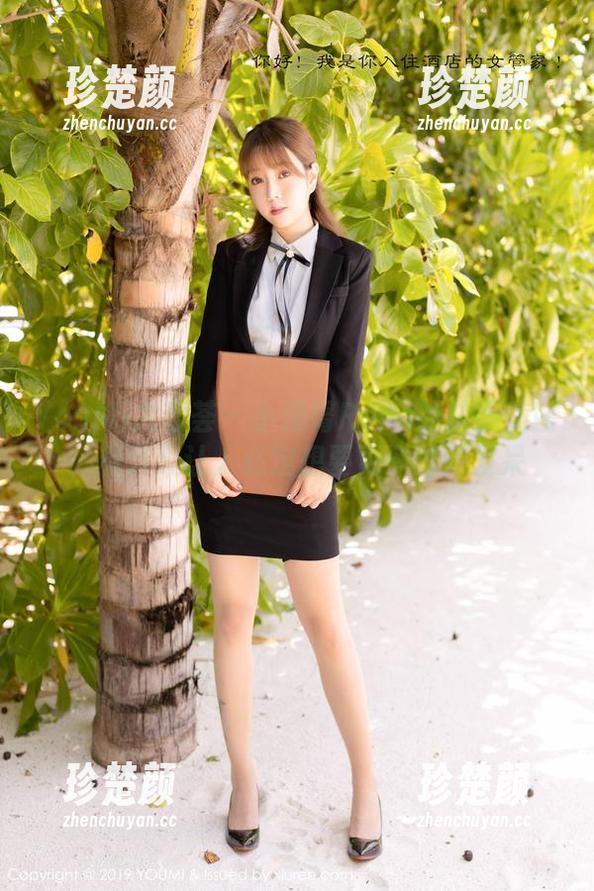 YouMi尤蜜荟 - 小海臀Rena的校服美图，精选集让人必定想要更多时间发呆