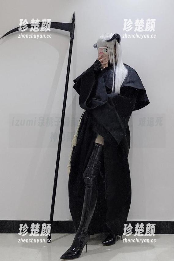 izumi泉桃子最新“死神”特辑，难道死神也需要化妆教程？