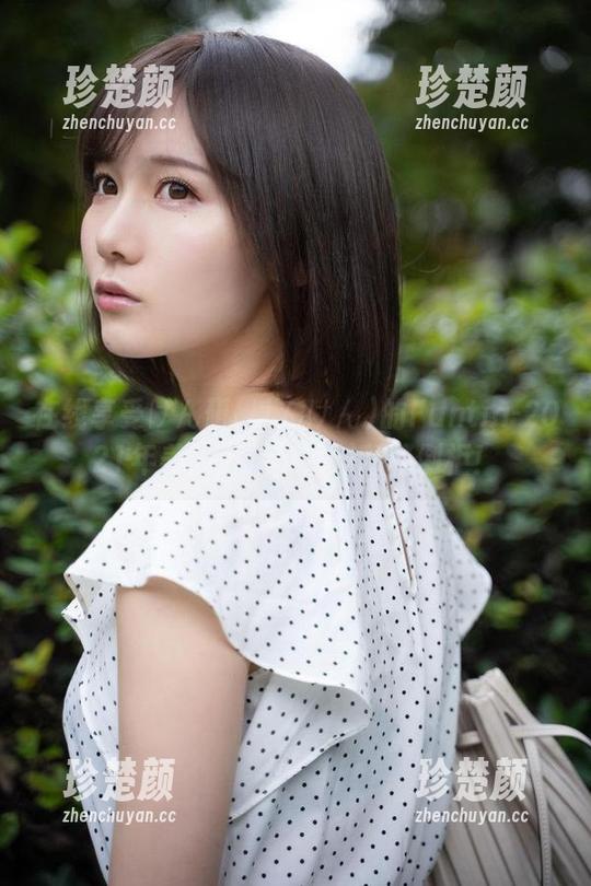 在线享受けん研(けんけん)的Fantia-2021年美图，至少好过翻箱倒柜！