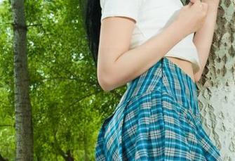 丽柜 - 玩弄女仆装？文静的私拍图集太有趣！
