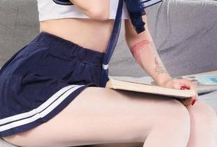 丽柜ligui - 心心再次更新图集，花足跃动间春光乍泄，时刻准备“上场”。