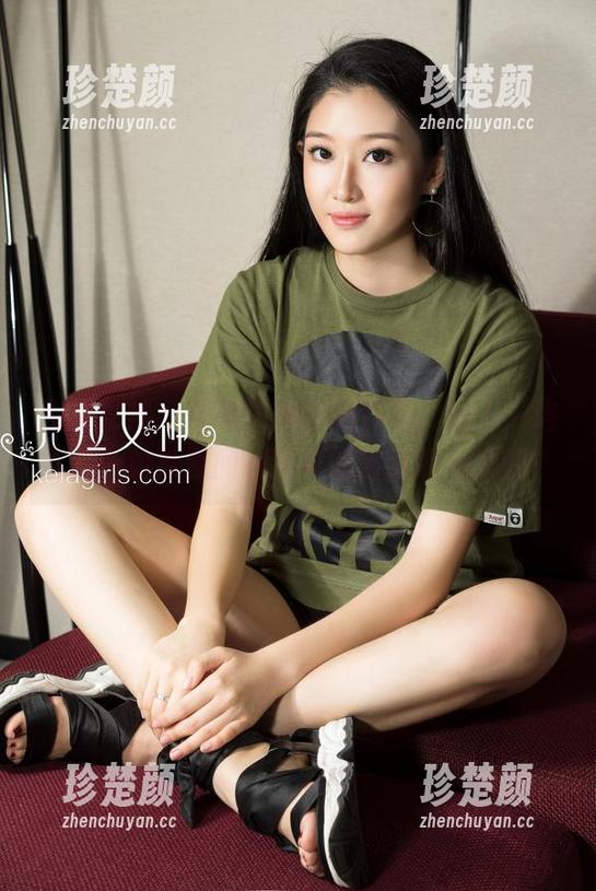 克拉女神-吴倩倩 克拉女神 - 吴倩倩的自拍作品,让人一边看,一边默默问,这样的自信哪儿来的?