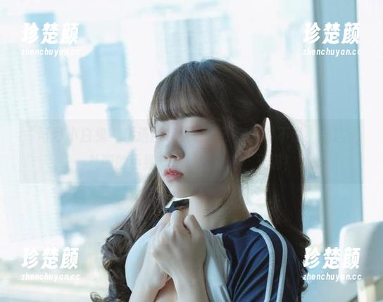可可小白兔 “可可小白兔”精选图包图说:不穿好看不说,连这些礼服的小细节都让我直呼:天哪!