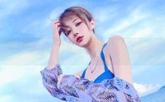 在泳池边看到的啾小妍Deer，cos让人完全不想游泳