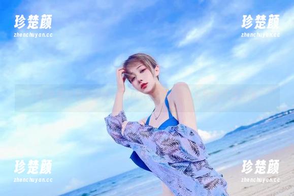 在泳池边看到的啾小妍Deer，cos让人完全不想游泳