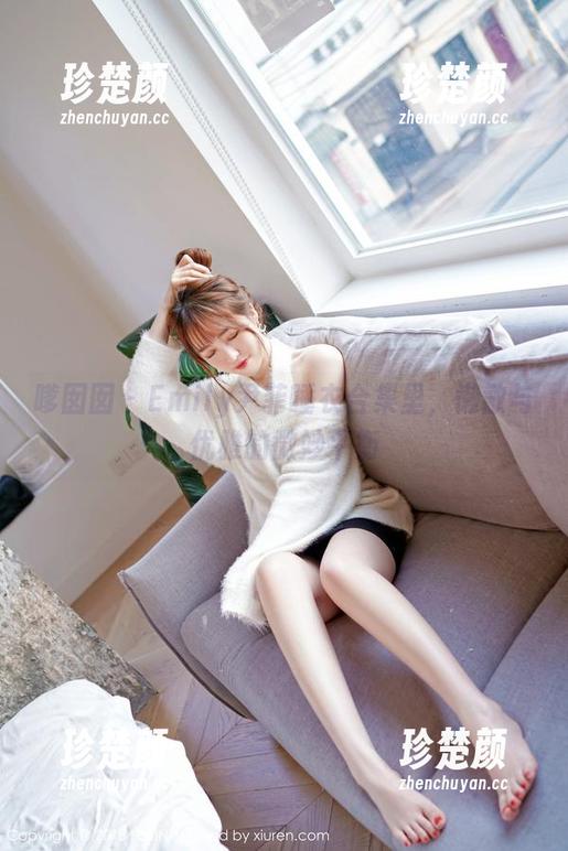 嗲囡囡 - Emily尹菲睡衣合集里，懒散与优雅的微妙平衡