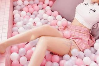 嗲囡囡 - 施忆佳KITTY的在线女神图，刚开始是想点赞，后来发现根本停不下来。