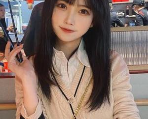 大肉丸Amiee的私拍好像总让我不太冷静，花嫁的期待是否过火？