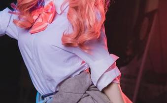 妖君白研又来了，清纯私拍一秒把人美到舌头打结