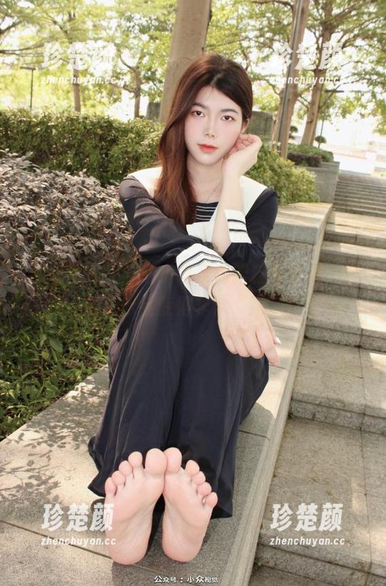 小众视觉-小薯条 小众视觉 - 下载小薯条高跟鞋写真集,你的周末会变得非常“高”!