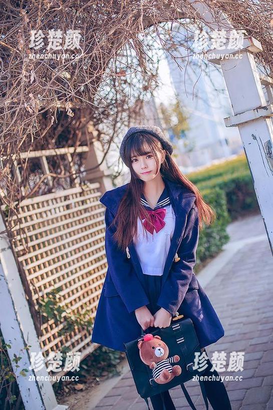 小野妹子w这样穿空姐服，好吧，我心里一万头草泥马奔过...