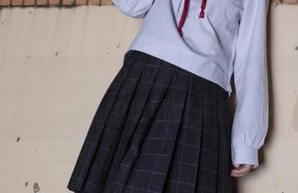 少女秩序 - 千澄的新发明：谁说短裤只能在夏天穿？私拍也可以有春秋风情哦