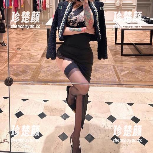 微密圈 - 希希Gina合集：最新须知，她的裸足每一张都是一种调皮的震撼！