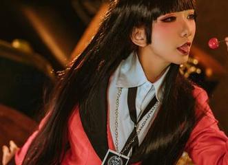 白丝希希_啾，这波无圣光也是挺敢的美图吧。