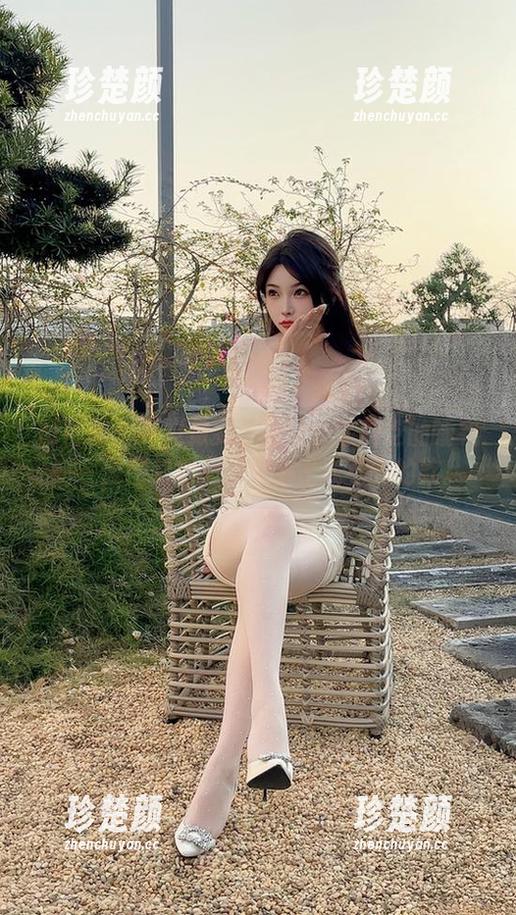 微密圈 - 一觉做到了极致：徐莉芝的睡衣——原图和图集，淘宝上找不到的款。