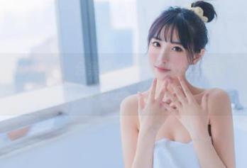 观看念雪wwOL系列：合集里的各种‘办公室运动’，真让人不由自主，哈哈
