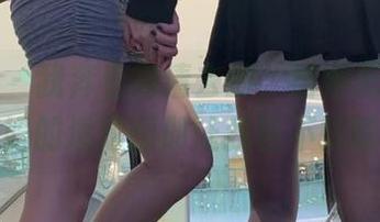 微密圈 - 我奔着高清去的，结果无敌哒小姨妈的透明图册让我目不转睛！