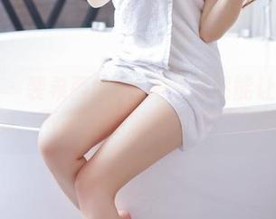 果团网 - 裴希西的JK美图果然能让我神魂颠倒，下载之后能有个俯瞧的吗？