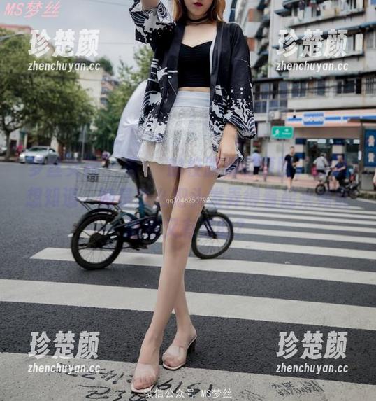 梦丝女神-玥玥 梦丝女神 - 看玥玥的校服精彩原图,我只想知道,她是怎么把头发弄得看起来如此随意又有范的?
