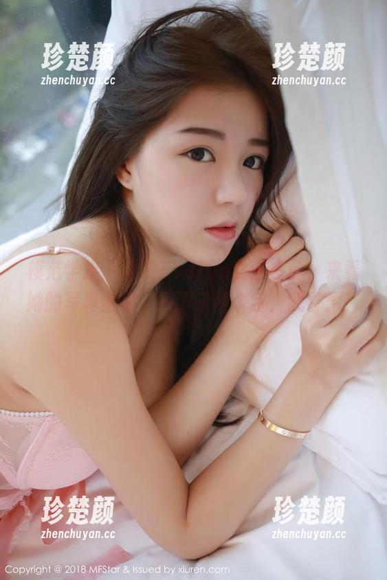 模范学院-艾莉Evelyn 模范学院 - 艾莉Evelyn女王在此,来看她的写真全集,一下子两个字:我甘愿!