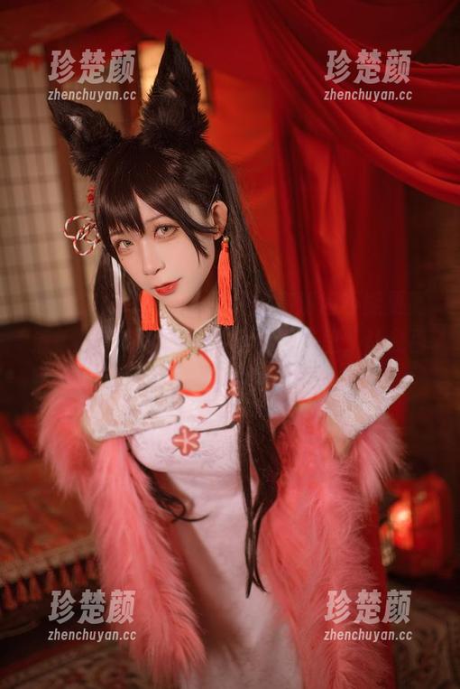 这樱落Selena的作品，高清得不能更高清，秘密似乎也藏在每个细节里，让我百思不得其解。