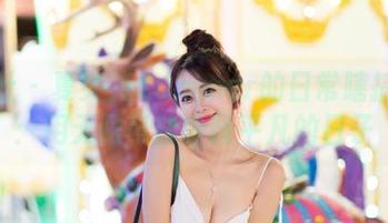 爱蜜社 - 夏笑笑Summer的日常瞎搞全套：用无限可能诠释平凡的日子