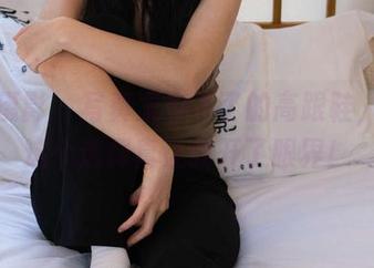甜予摄影 - 写真集少不了的高跟鞋，思思这个选择真让我开了眼界！
