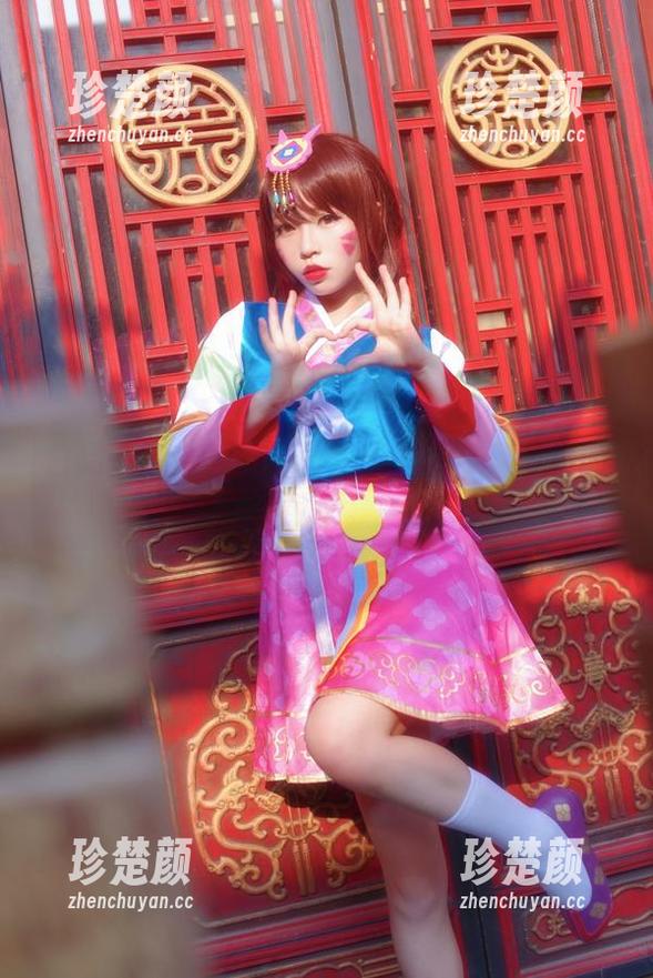 白易子教主女友写真：无圣光带着小小的叛逆。