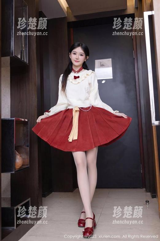 秀人网 - 看这里，免费享有MODEL伊若的女友原图，一个爱的奇遇！
