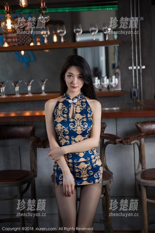秀人网 - 那条吊带！sophie余冰的写真精选让我思绪万千，像和她有个无声对话