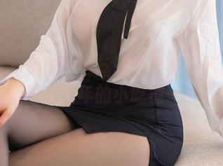 秀人网 - 兔妹妹肉丝写真合集：不禁让我想起当年的小吃摊……