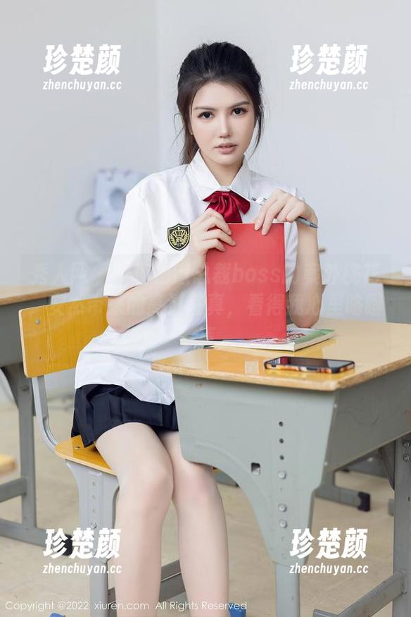 秀人网 - 职场霸道总裁boss的案外桃花，安然带来的高清写真，看得我心里咯噔一声。