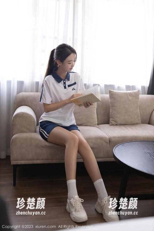 秀人网 - 不想错过的網盤短裙合集：徐安冉miki，你可真是个风头吸睛的狠角色！