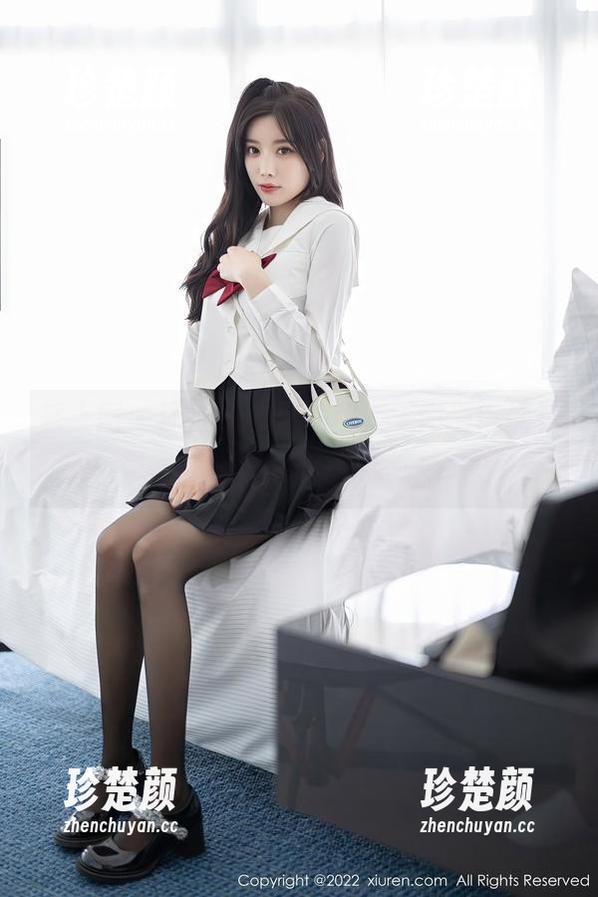 秀人网 - 泳池里的程程程，美图值得拥有，下载直接走起～