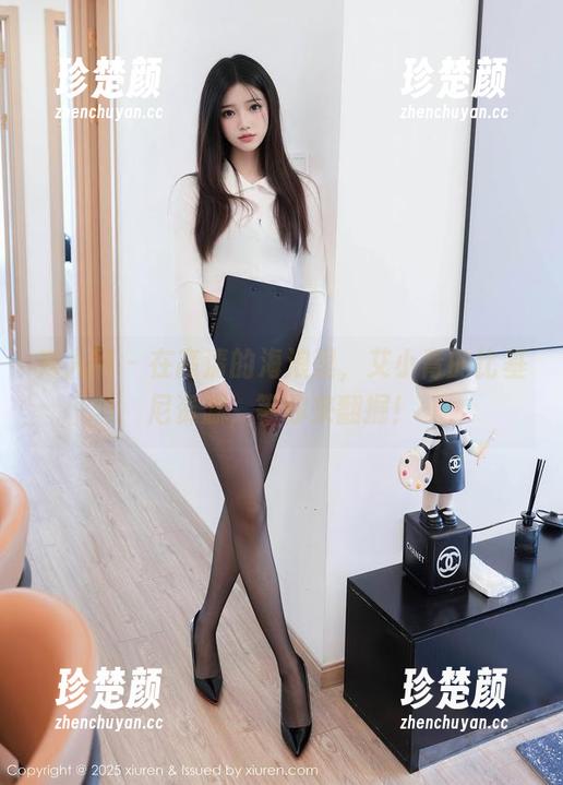 秀人网 - 在高清的海浪里，艾小青的比基尼资源，等你来翻掘！